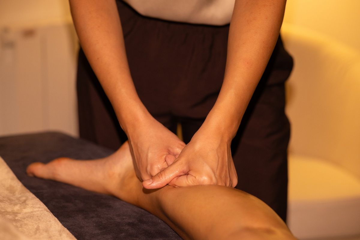 Massage des jambes chez Nohea